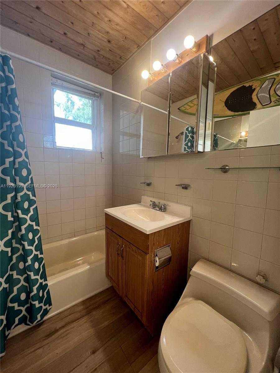 Small Image of 9350 EAST BAY HARBOR DR #6, Bay Harbor Islands Number 13