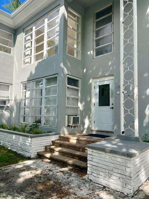 Small Image of 9350 EAST BAY HARBOR DR #6, Bay Harbor Islands Number 18