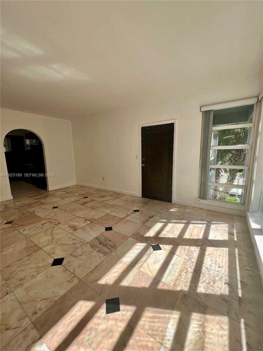 Small Image of 9350 EAST BAY HARBOR DR #6, Bay Harbor Islands Number 2