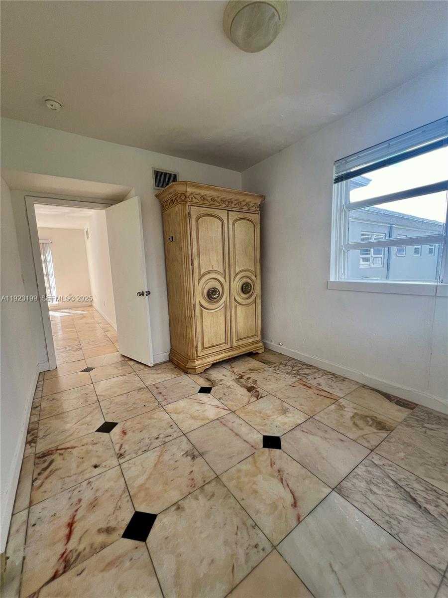 Small Image of 9350 EAST BAY HARBOR DR #6, Bay Harbor Islands Number 8