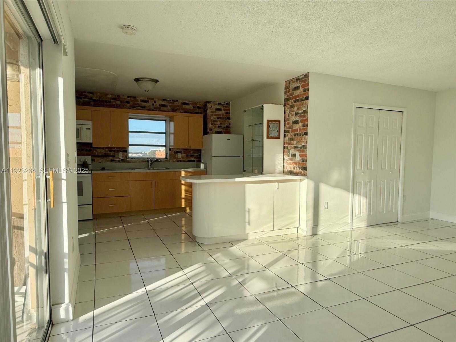 Small Image of 4713 NORTH WEST 7TH ST #405-1, Miami Number 2
