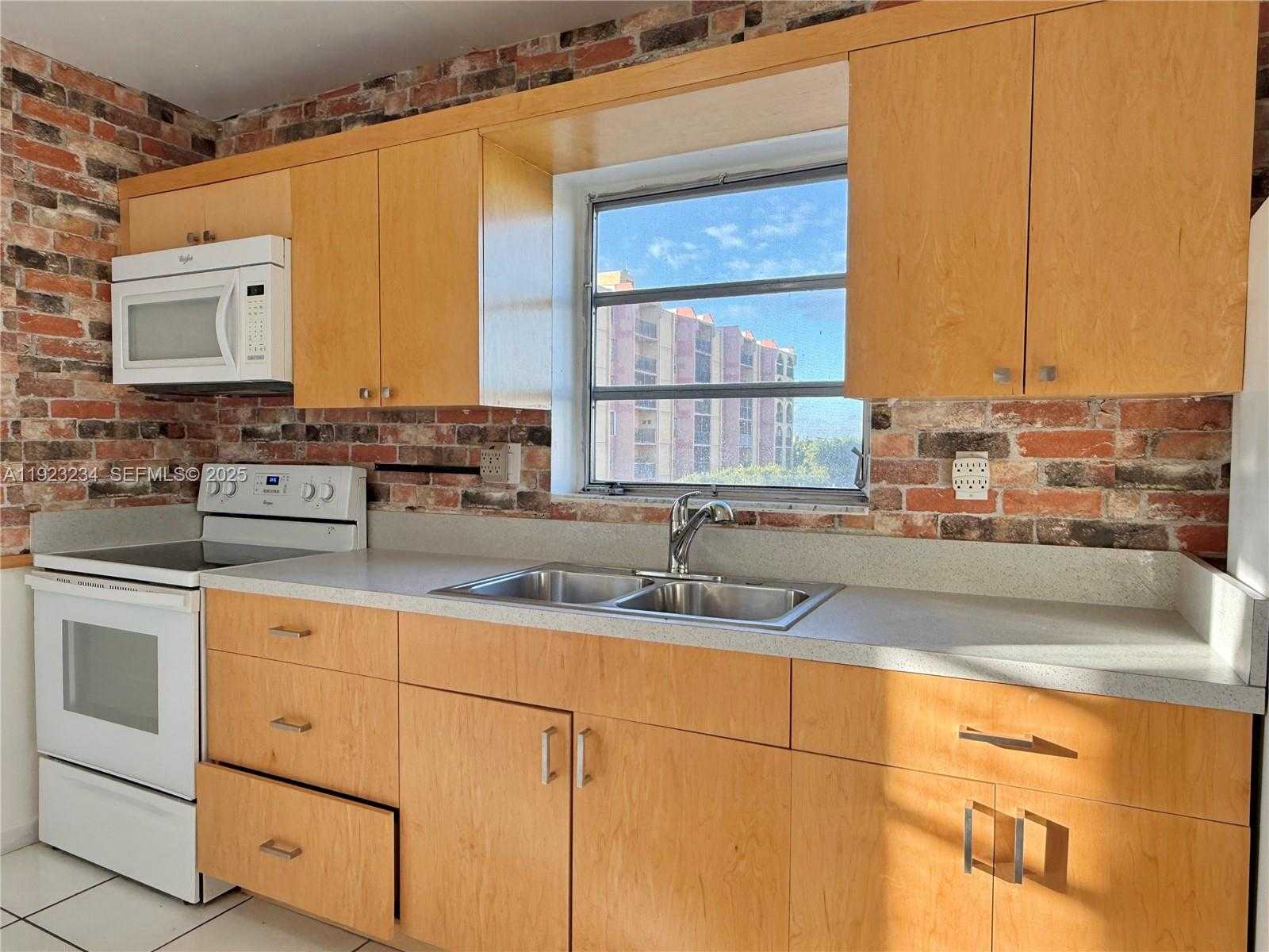 Small Image of 4713 NORTH WEST 7TH ST #405-1, Miami Number 9