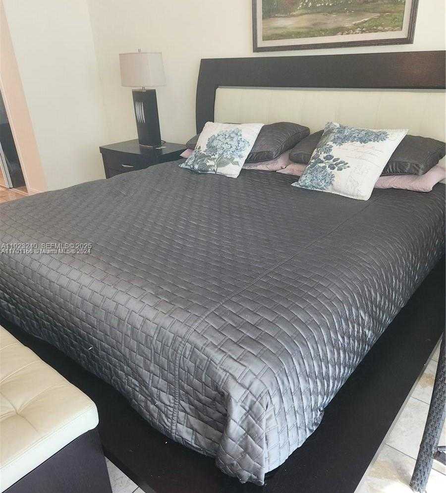 Small Image of 18101 COLLINS AVE #1608, Sunny Isles Beach Number 10