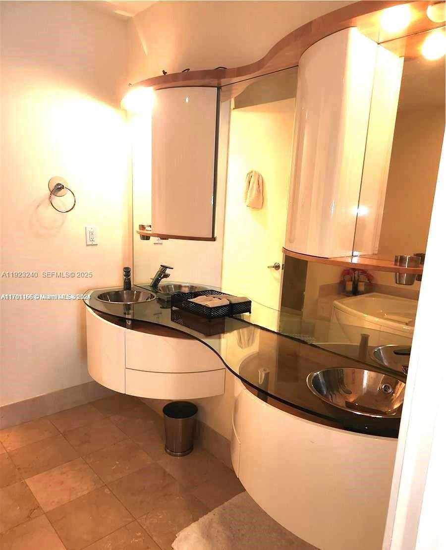 Small Image of 18101 COLLINS AVE #1608, Sunny Isles Beach Number 11