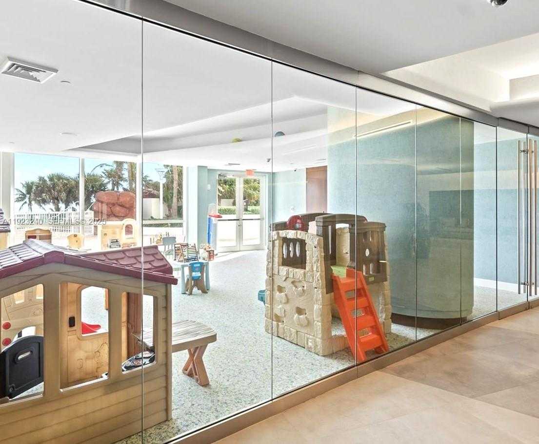 Small Image of 18101 COLLINS AVE #1608, Sunny Isles Beach Number 24