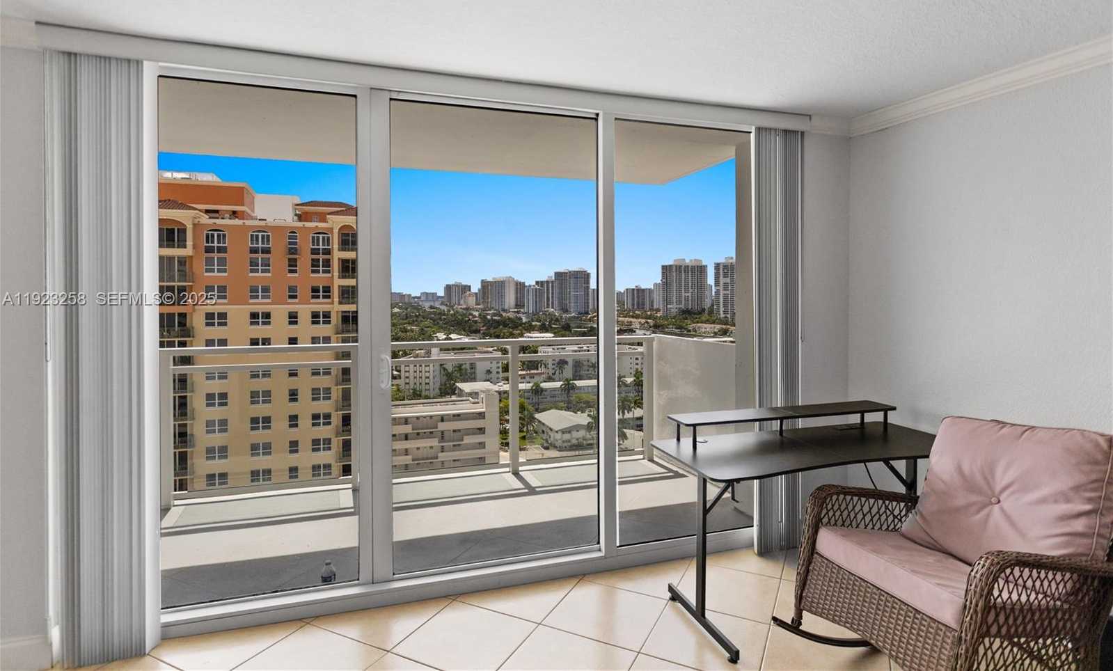 Small Image of 2030 SOUTH OCEAN DR #1710, Hallandale Beach Number 14