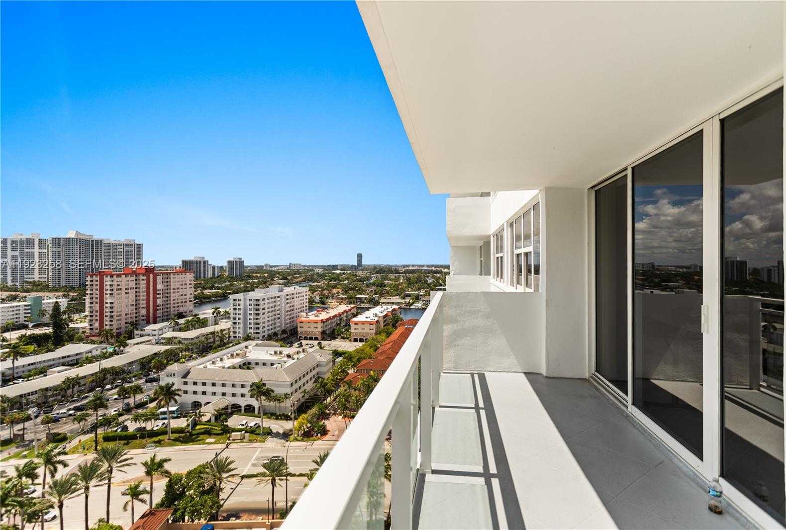 Small Image of 2030 SOUTH OCEAN DR #1710, Hallandale Beach Number 15
