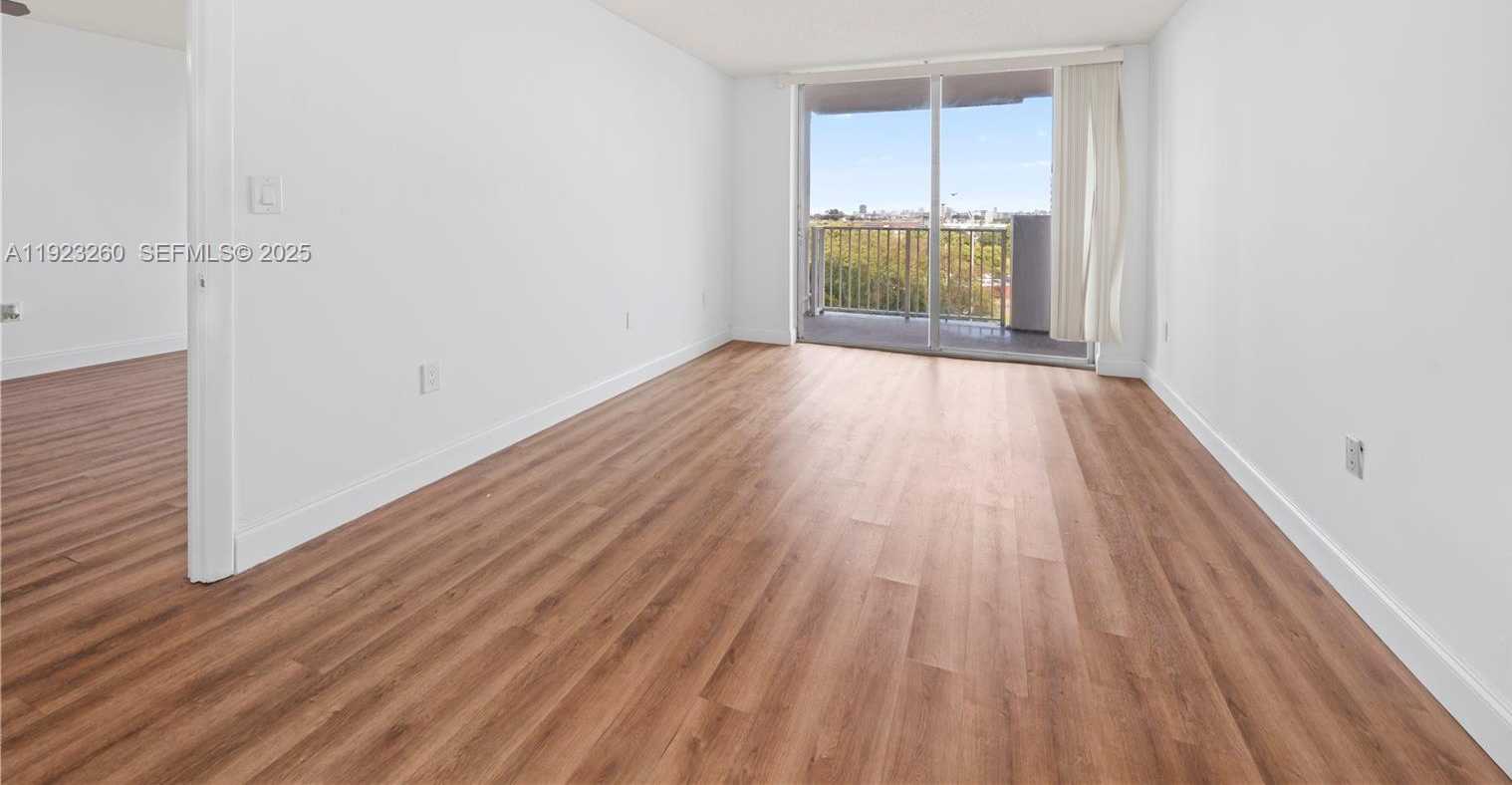 Small Image of 1300 NORTH EAST MIAMI GARDENS DR #512E, Miami Number 11