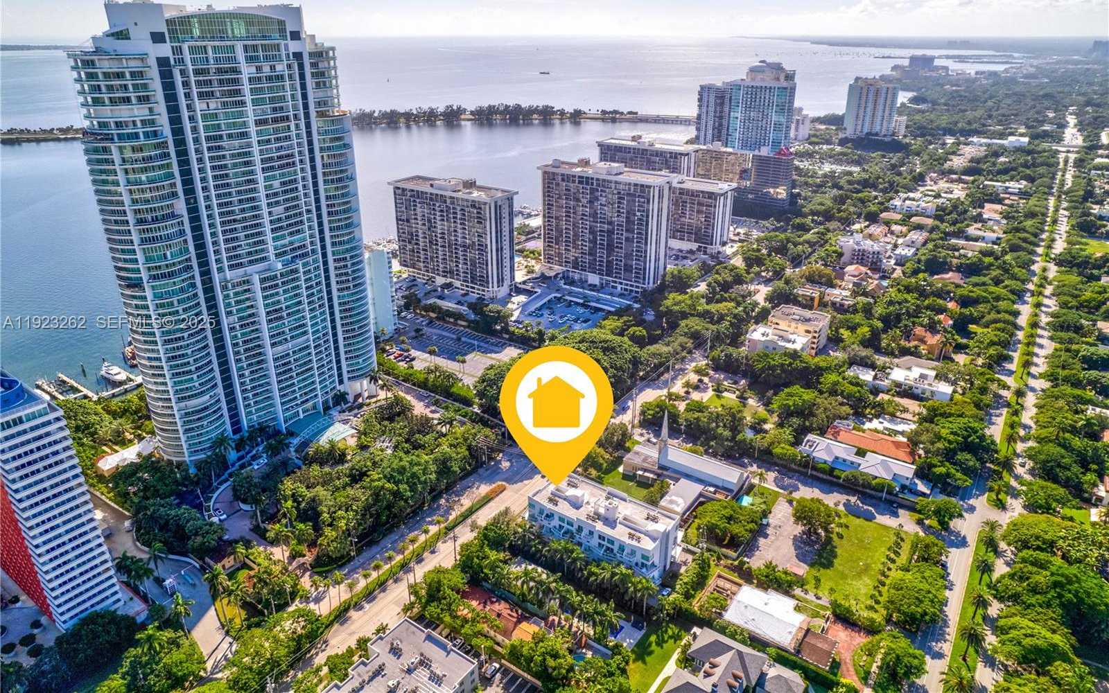 Small Image of 1650 BRICKELL AVE #106, Miami Number 2