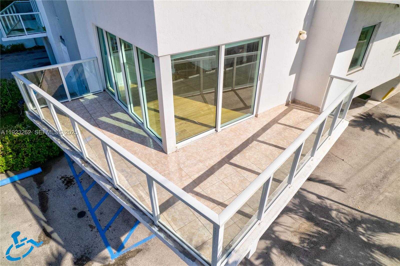 Small Image of 1650 BRICKELL AVE #106, Miami Number 21