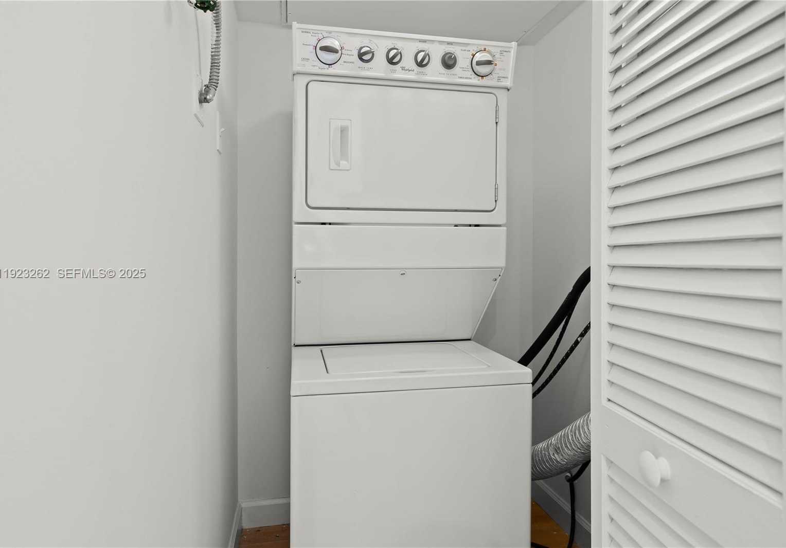 Small Image of 1650 BRICKELL AVE #106, Miami Number 26