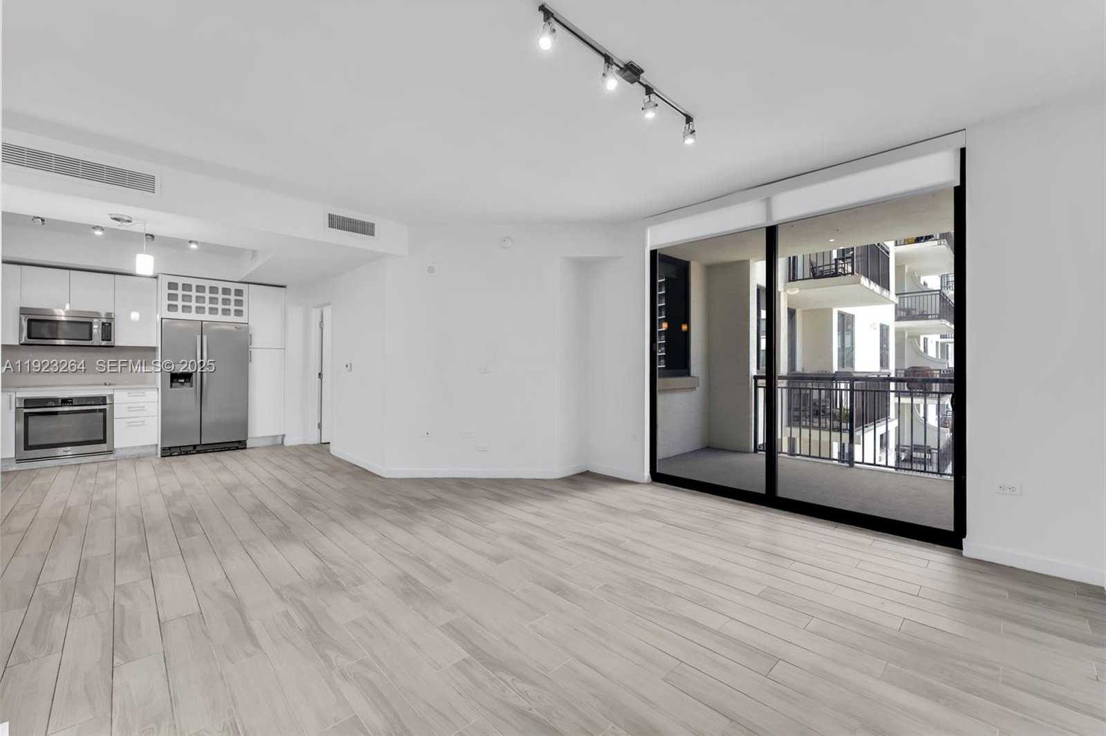 Small Image of 999 SOUTH WEST 1ST AVE #2801, Miami Number 1