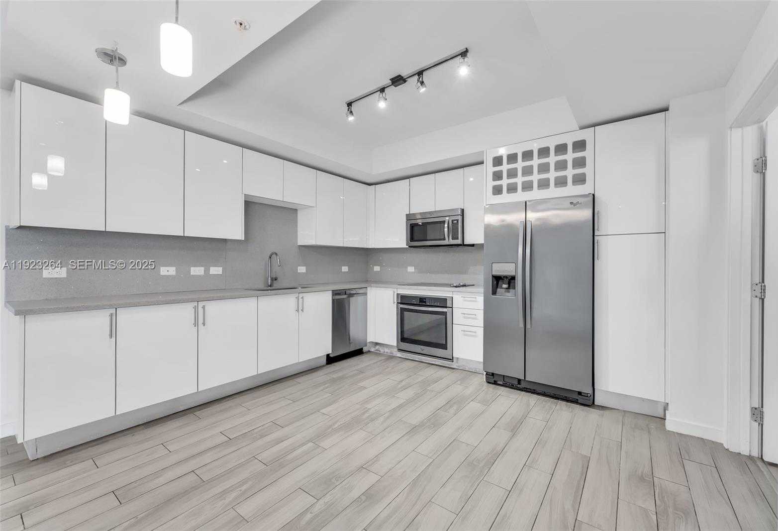 Small Image of 999 SOUTH WEST 1ST AVE #2801, Miami Number 2