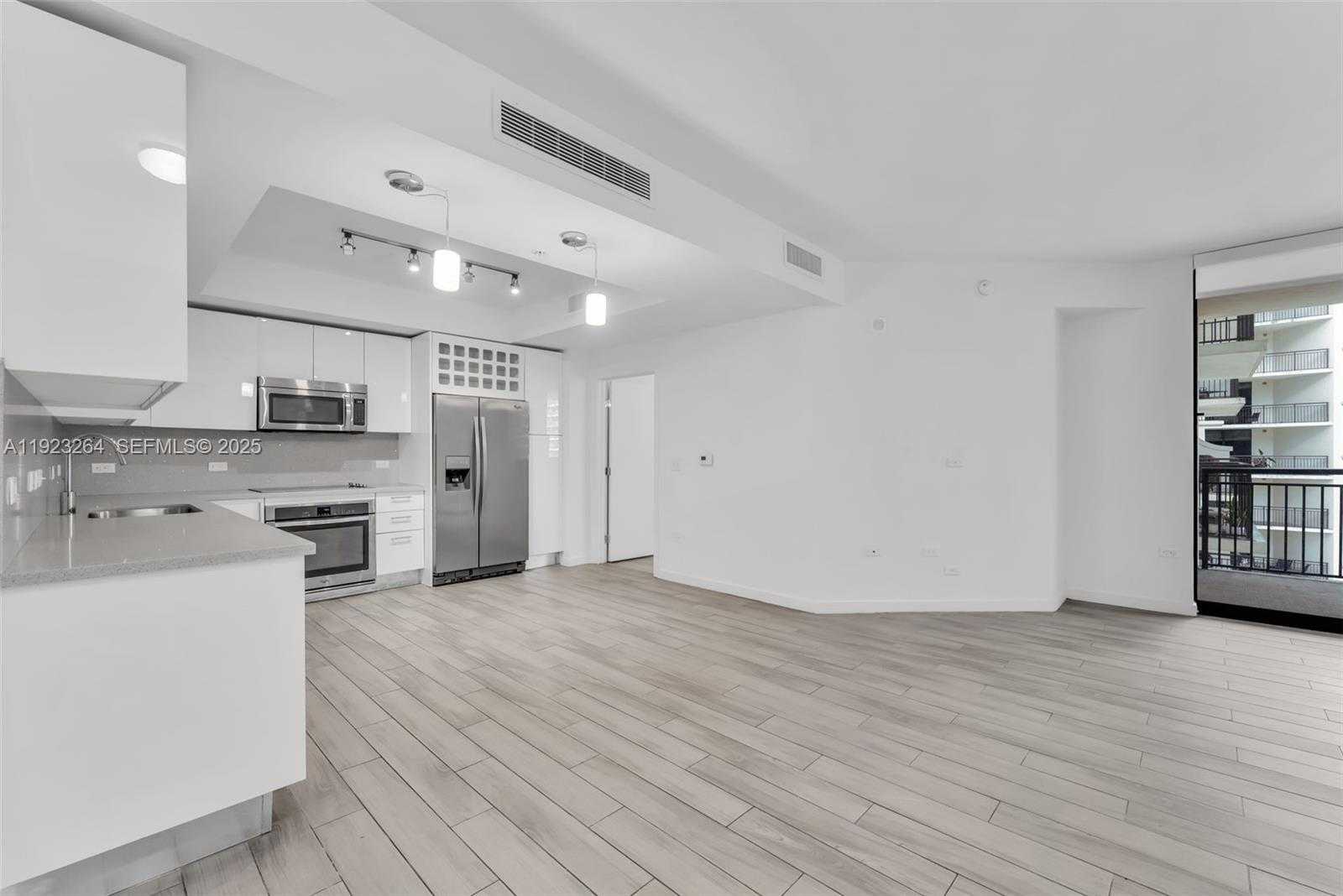 Small Image of 999 SOUTH WEST 1ST AVE #2801, Miami Number 3