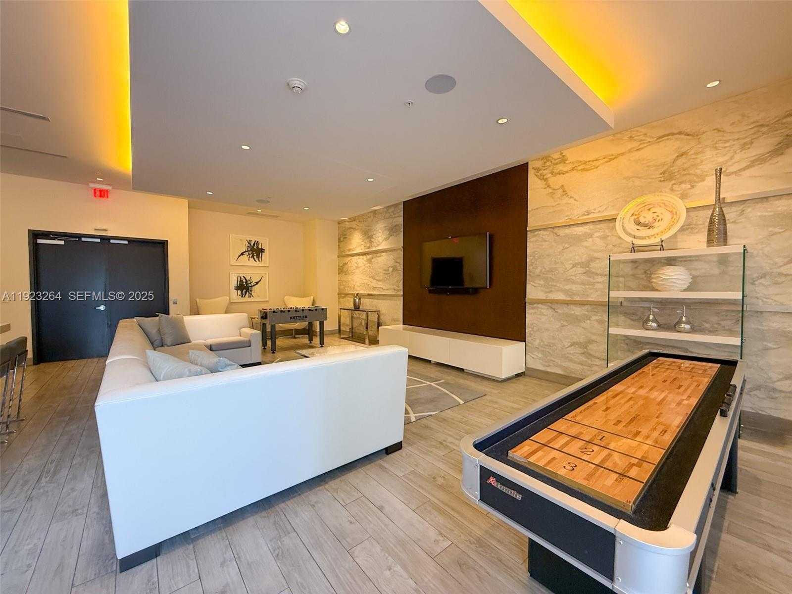 Small Image of 999 SOUTH WEST 1ST AVE #2801, Miami Number 38