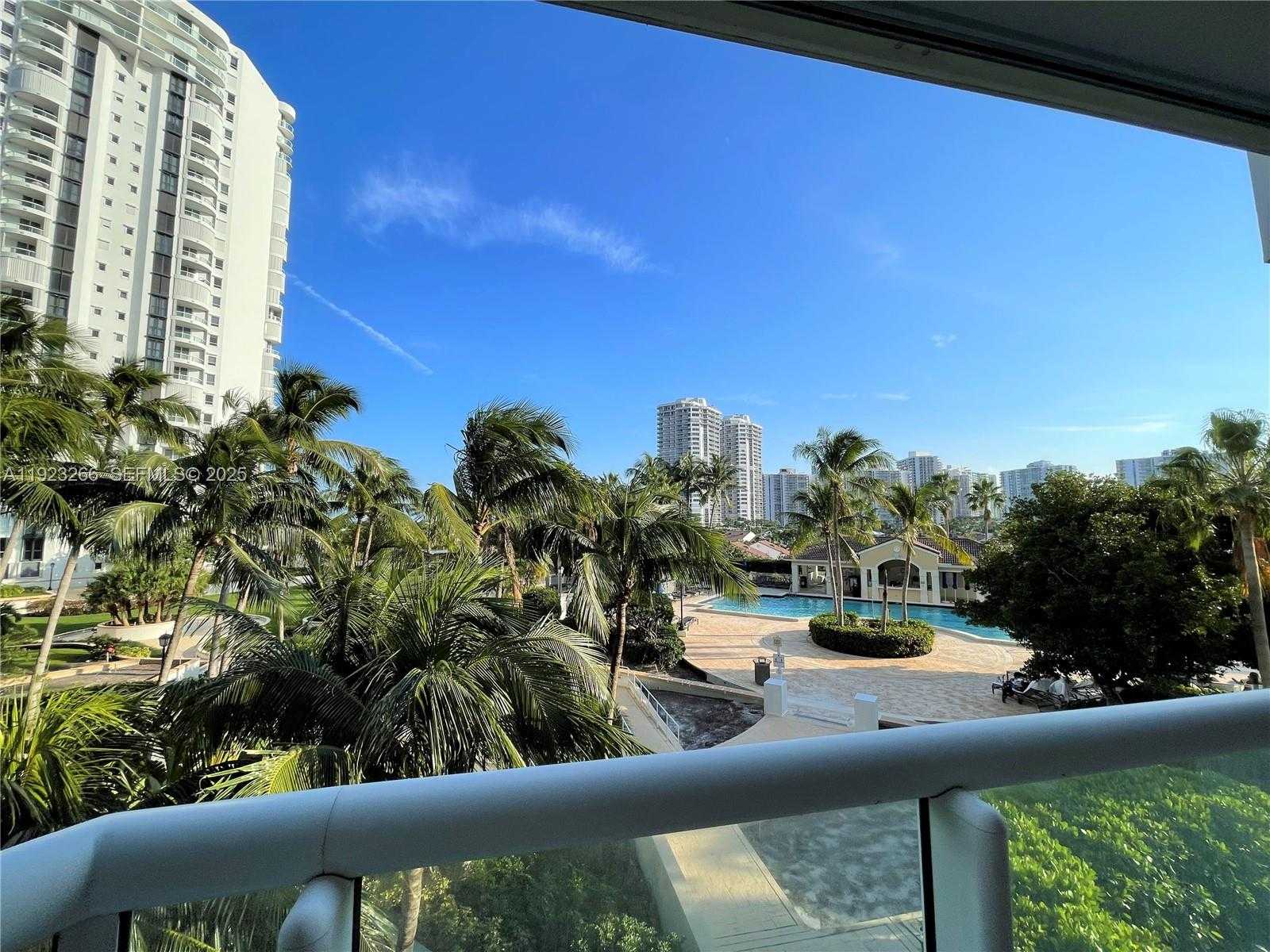 Small Image of 21055 YACHT CLUB DR #610, Aventura Number 14