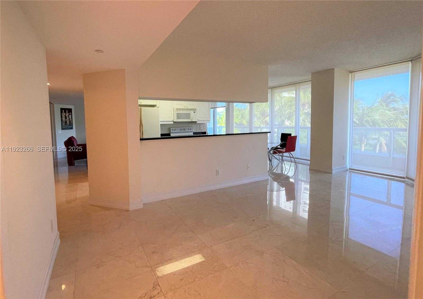 Small Image of 21055 YACHT CLUB DR #610, Aventura Number 8