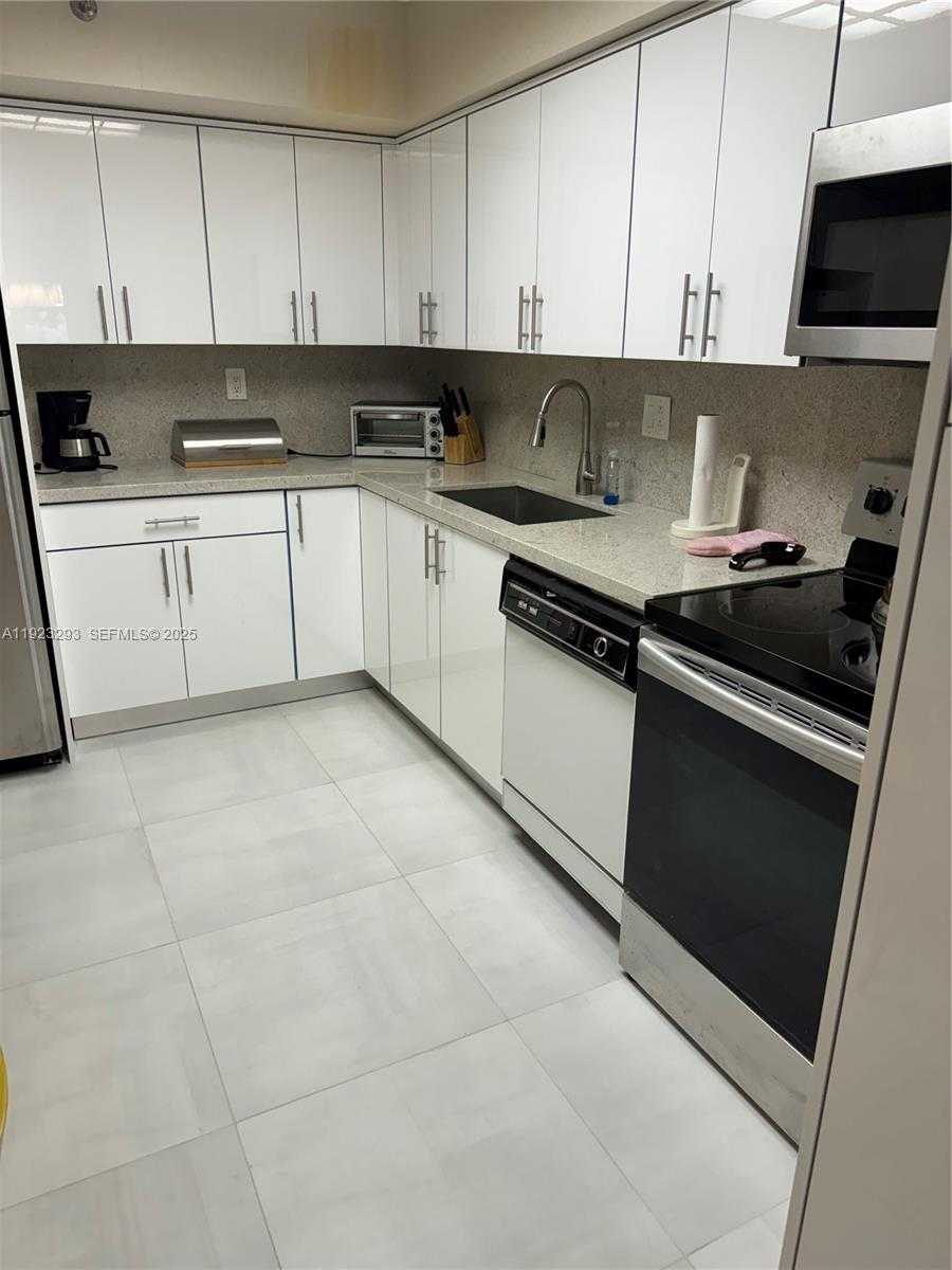 Imagen de Pequeño Objeto