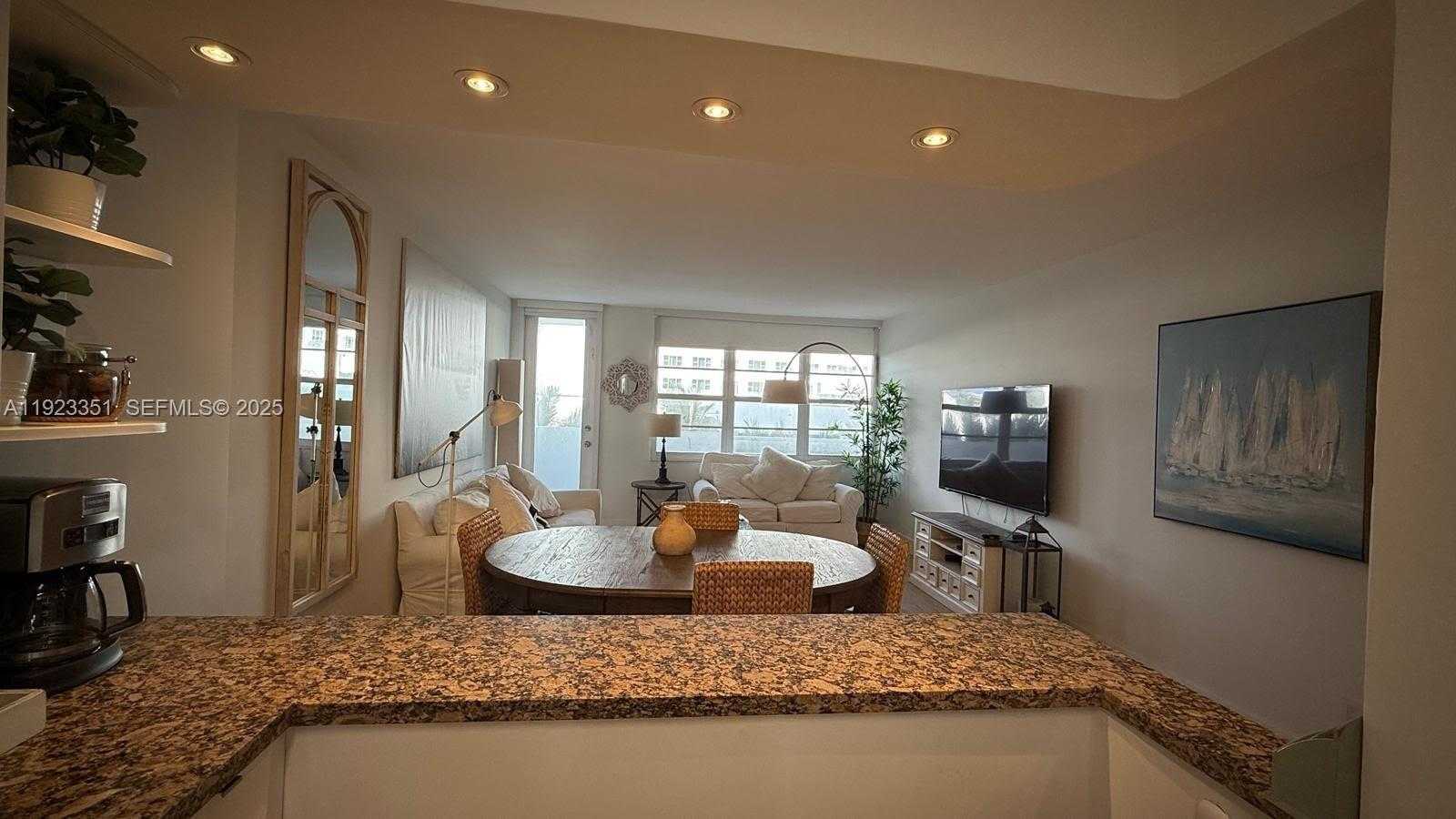 Small Image of 100 LINCOLN RD #410, Miami Beach Number 3