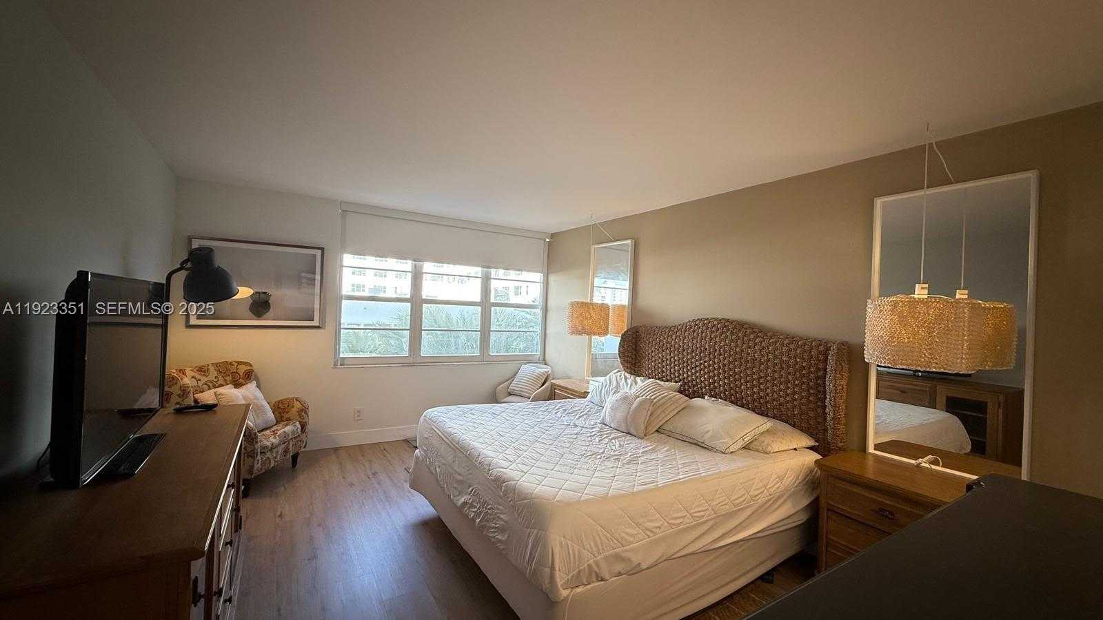 Small Image of 100 LINCOLN RD #410, Miami Beach Number 7