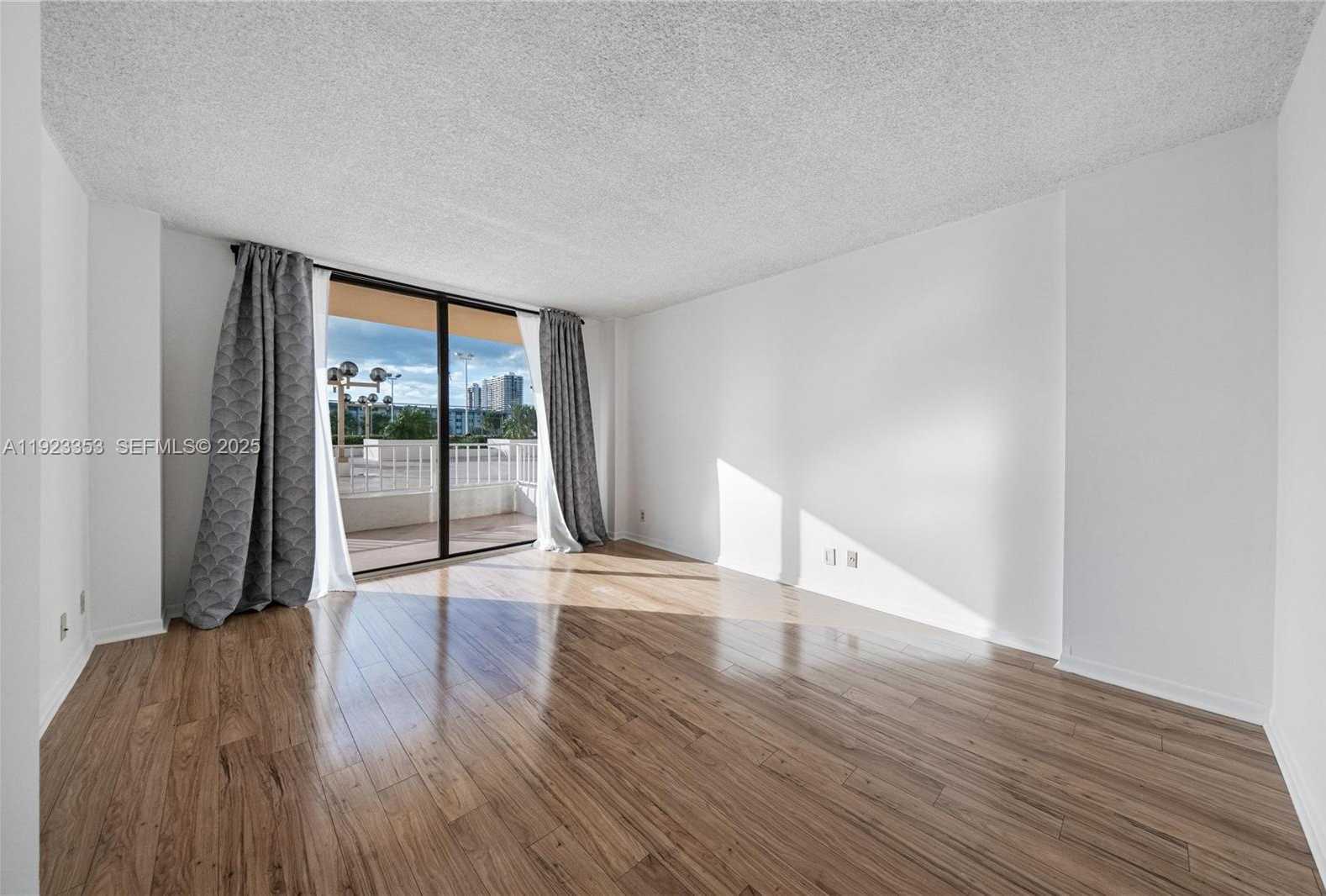 Small Image of 290 174TH ST #307, Sunny Isles Beach Number 10