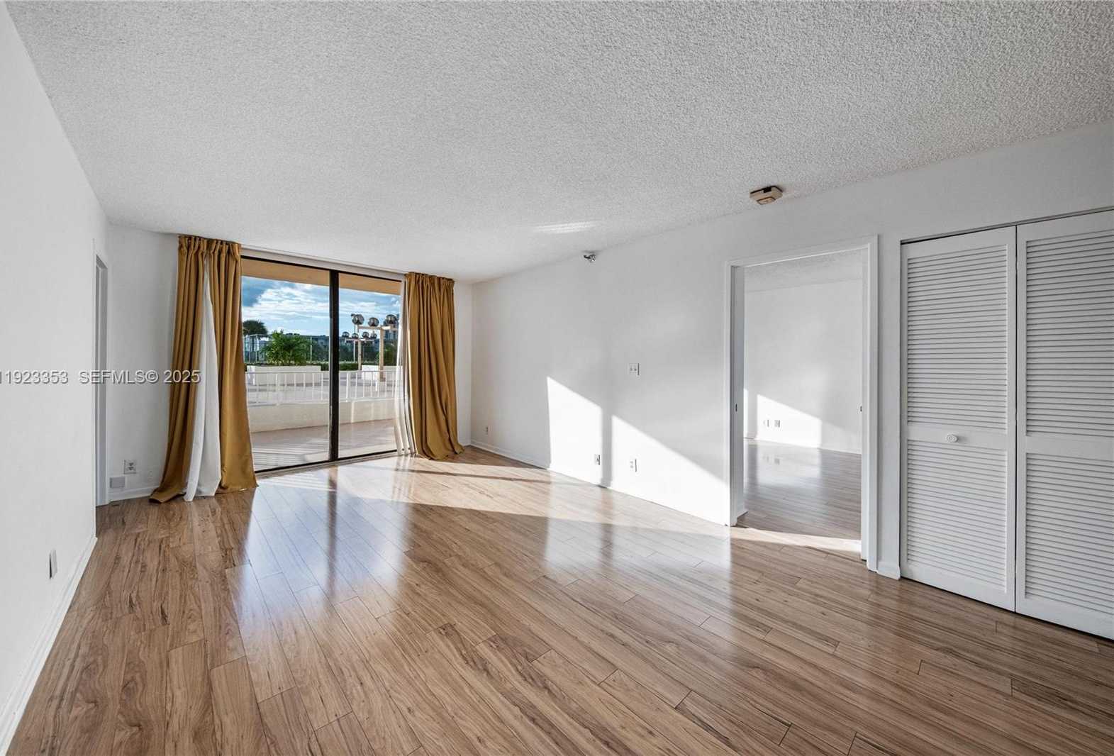 Small Image of 290 174TH ST #307, Sunny Isles Beach Number 2