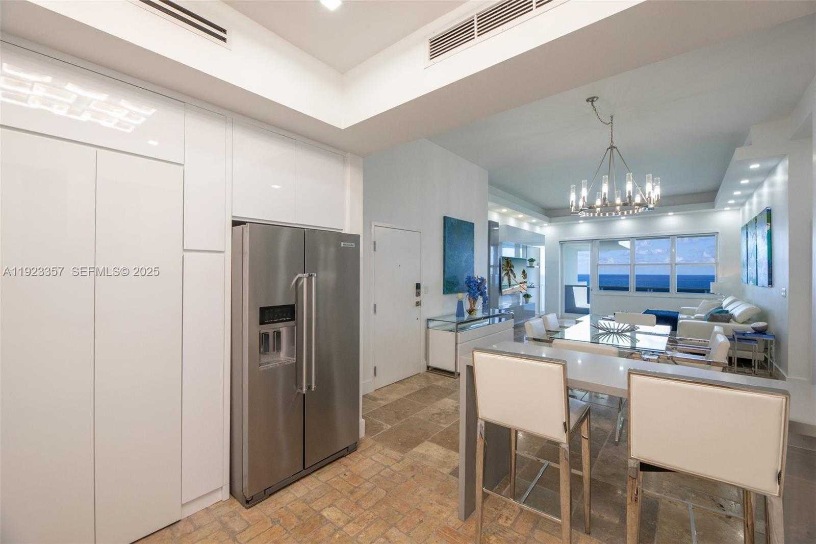 Imagen de Pequeño Objeto