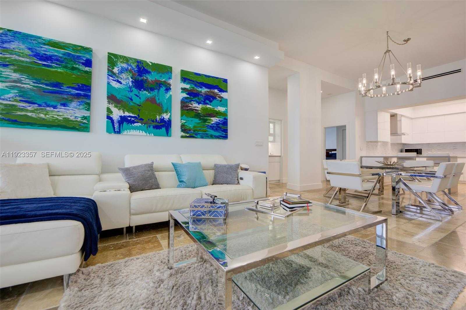 Imagen de Pequeño Objeto