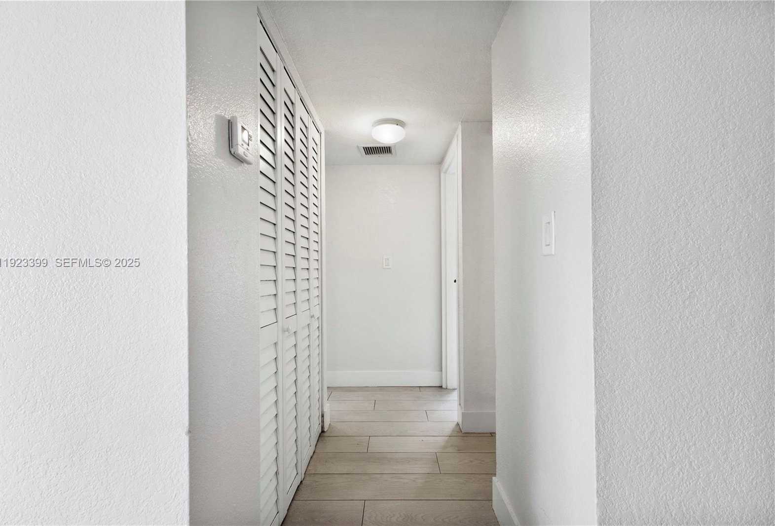 Small Image of 5201 GENEVA WAY #211, Doral Number 24