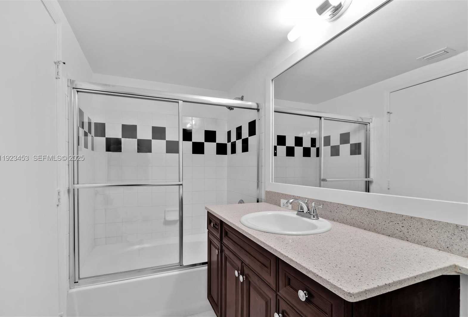 Small Image of 1330 WEST AVE #1009, Miami Beach Number 24