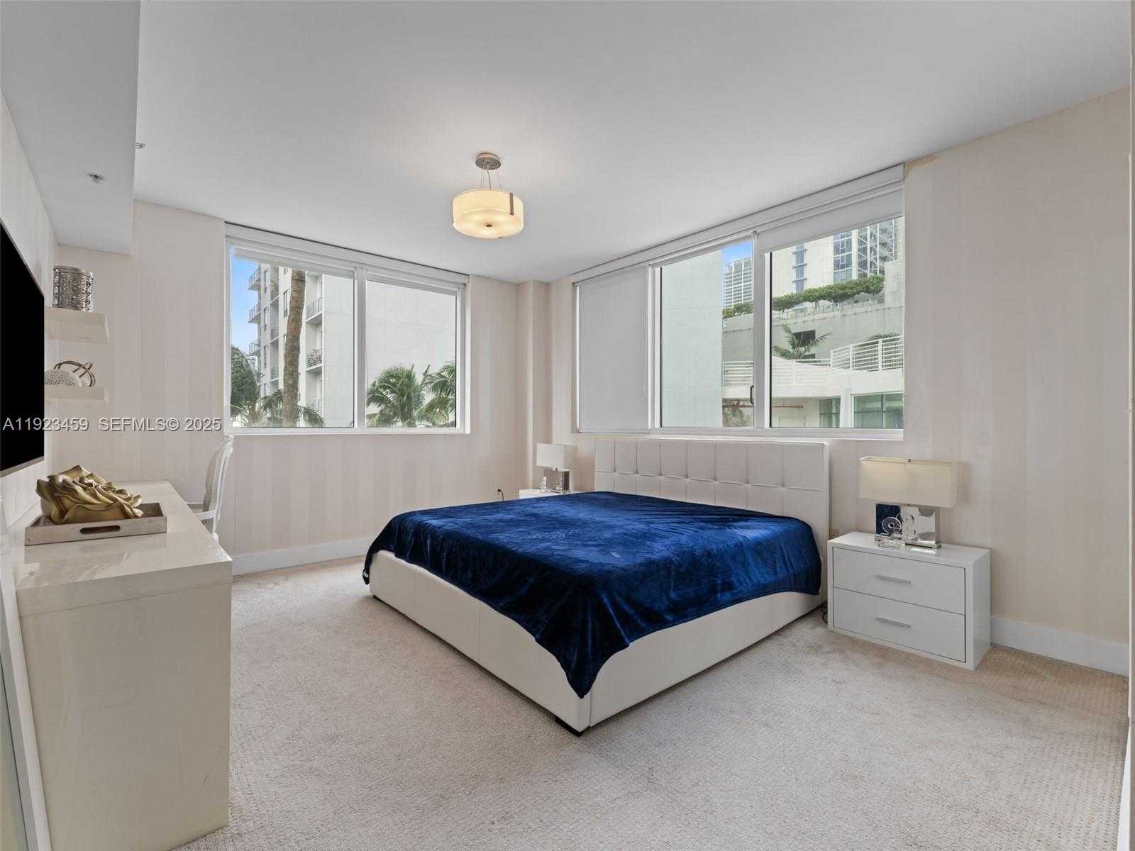 Imagen de Pequeño Objeto