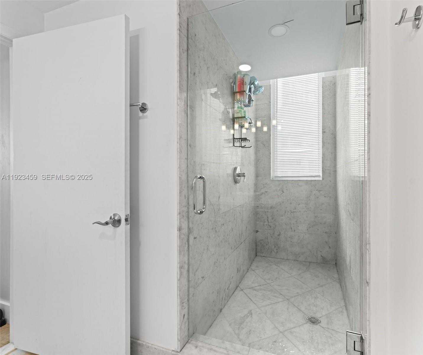 Imagen de Pequeño Objeto