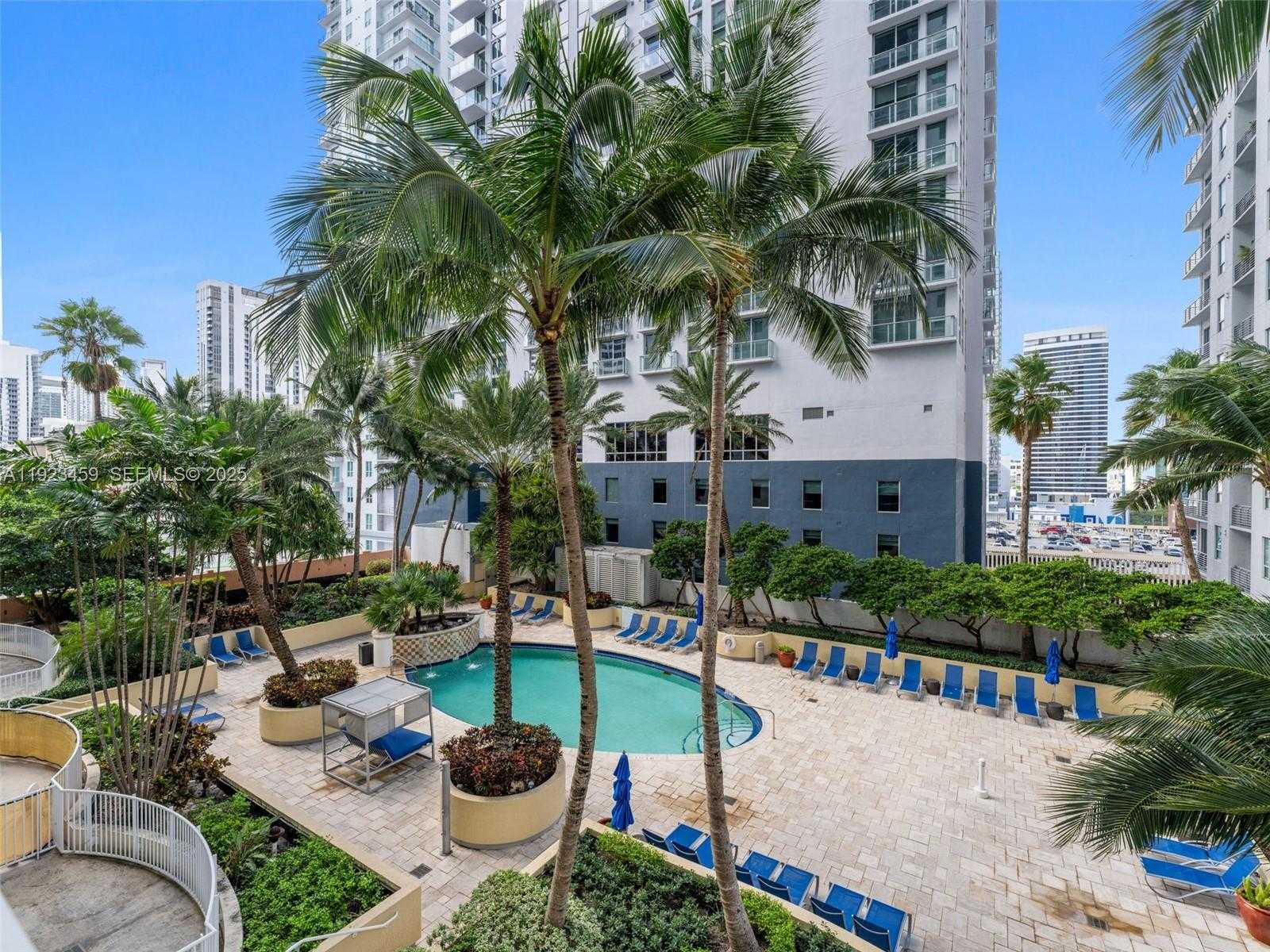 Imagen de Pequeño Objeto