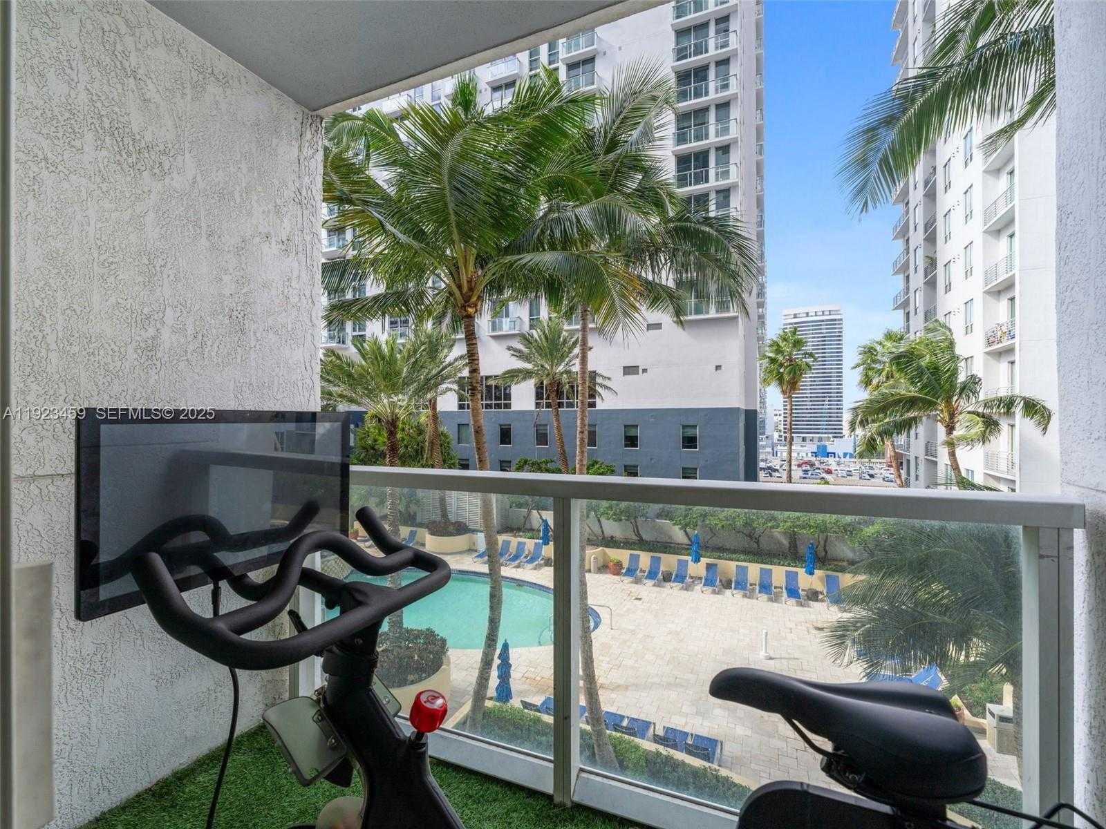 Imagen de Pequeño Objeto