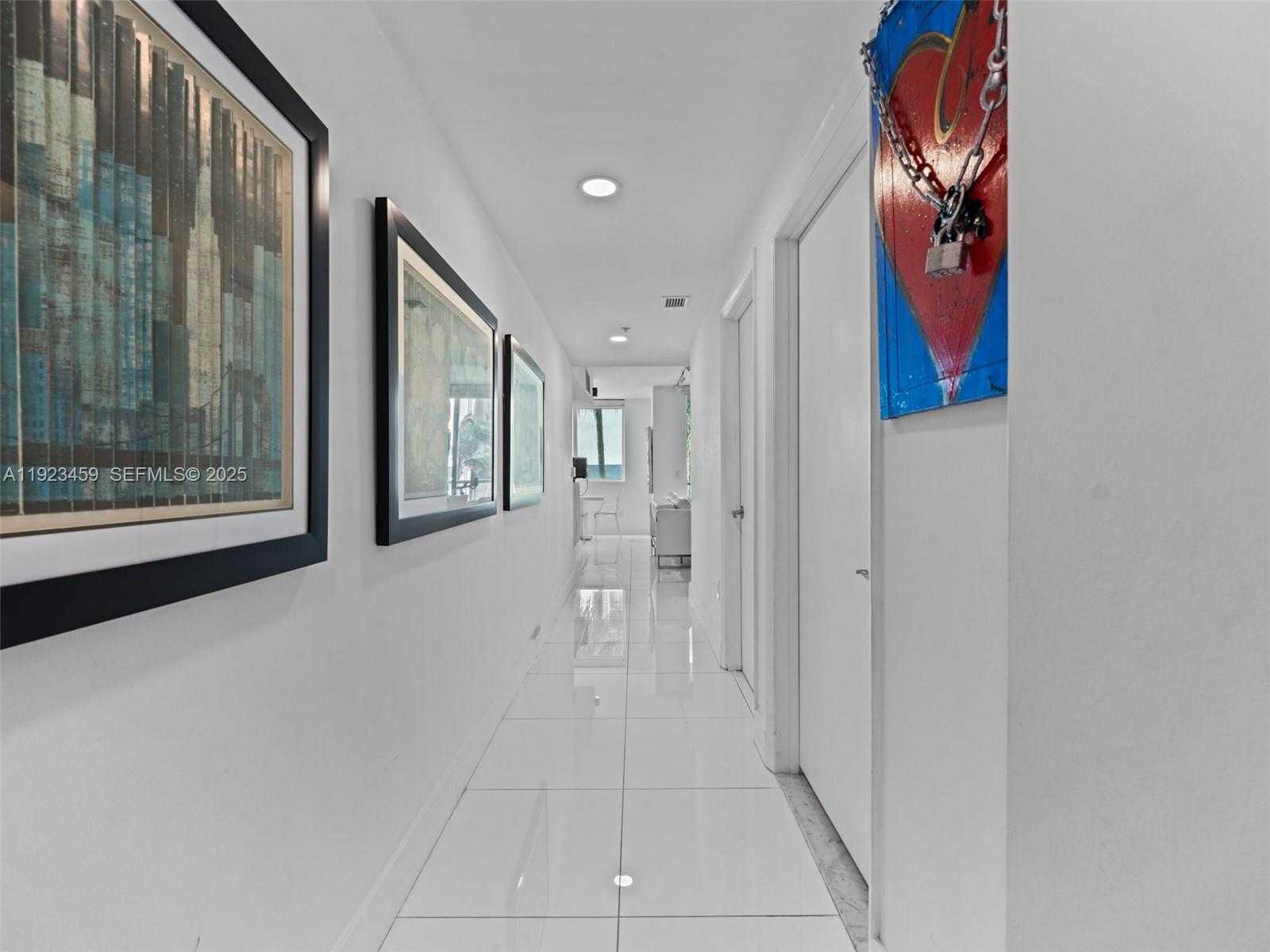 Imagen de Pequeño Objeto