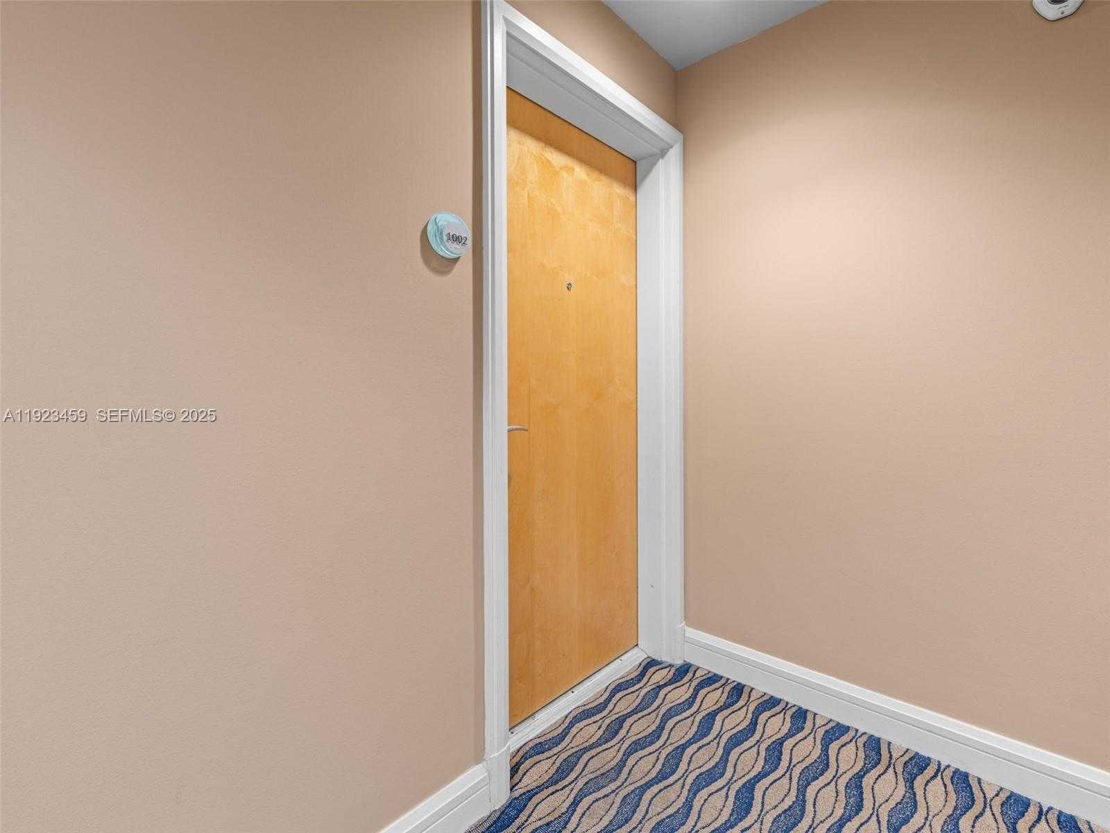 Imagen de Pequeño Objeto