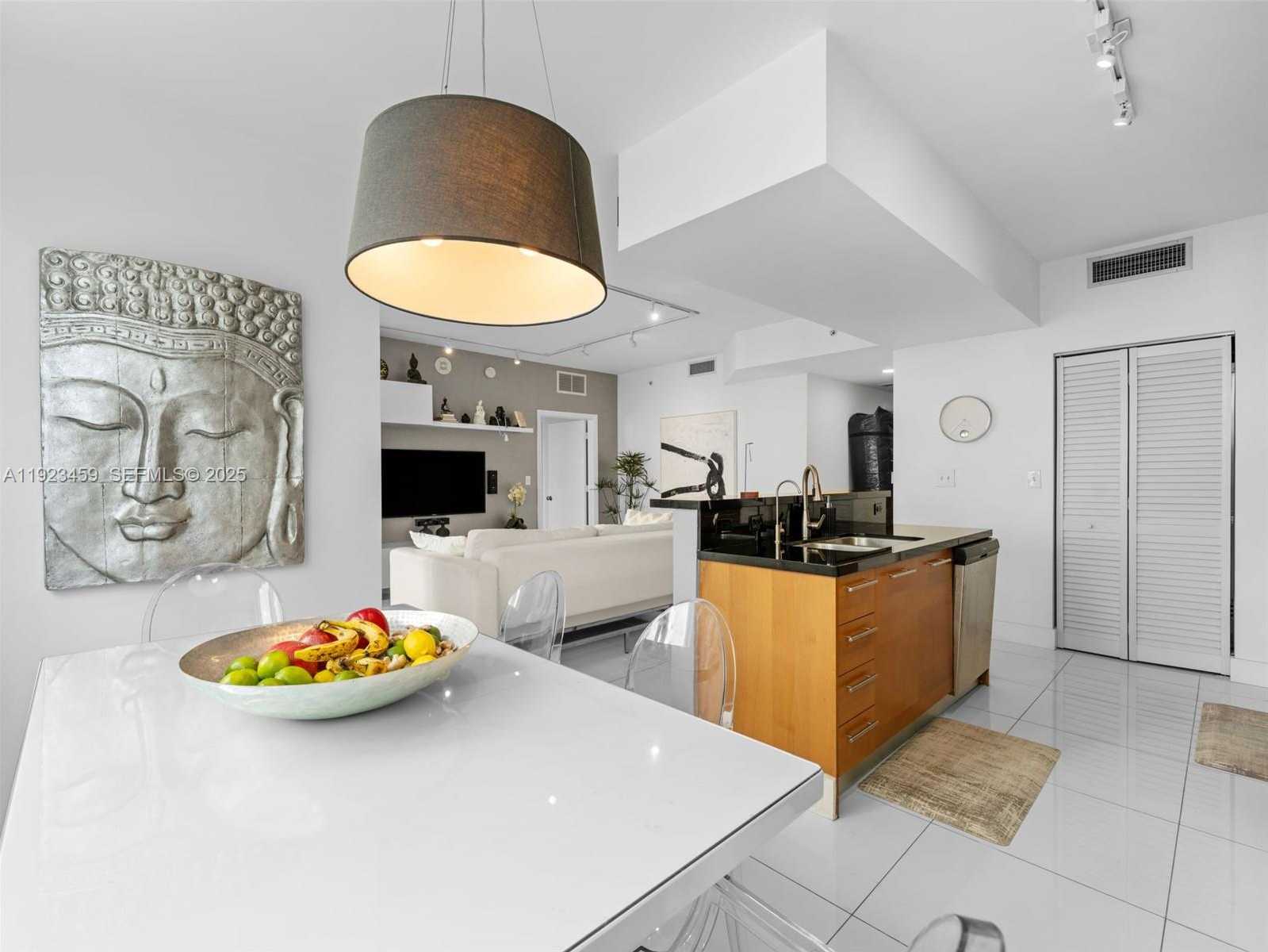 Imagen de Pequeño Objeto