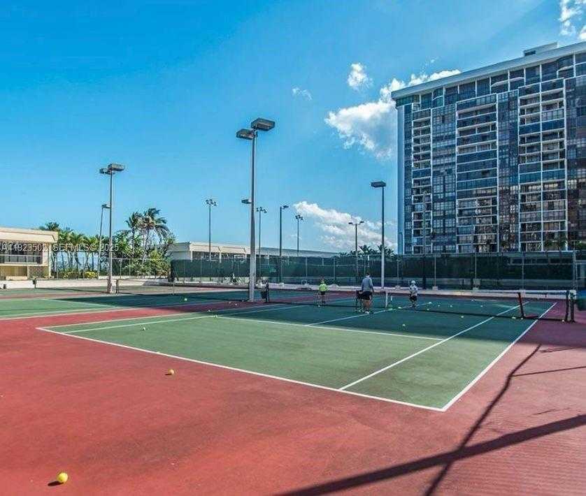 Small Image of 1865 BRICKELL AVE #A604, Miami Number 14