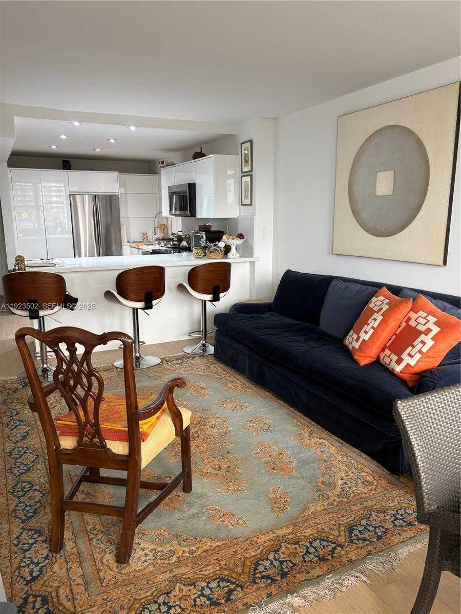 Small Image of 1865 BRICKELL AVE #A604, Miami Number 4