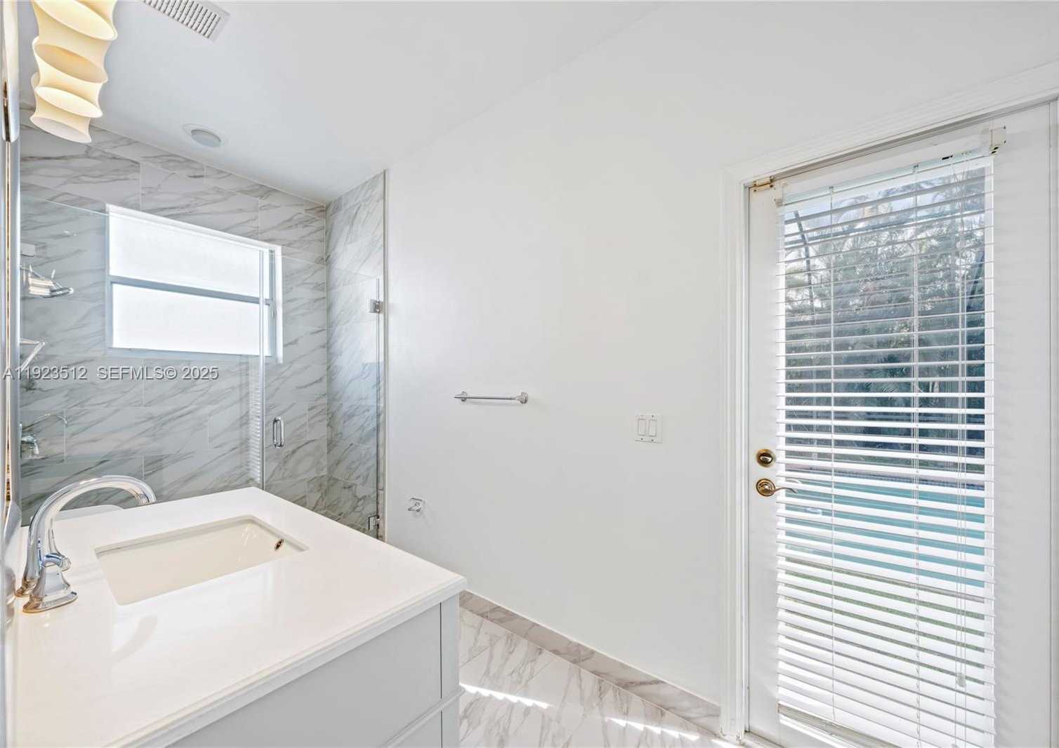 Small Image of 2994 OAKBROOK DR, Weston Number 23