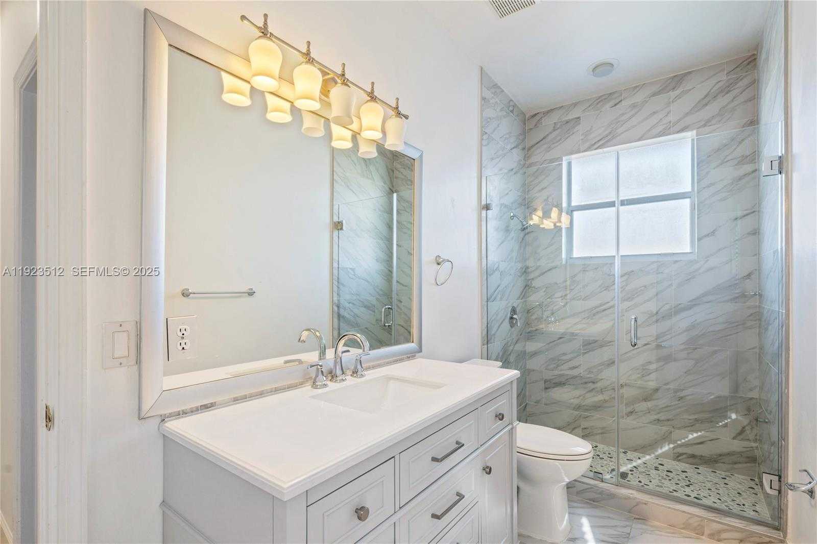 Small Image of 2994 OAKBROOK DR, Weston Number 24