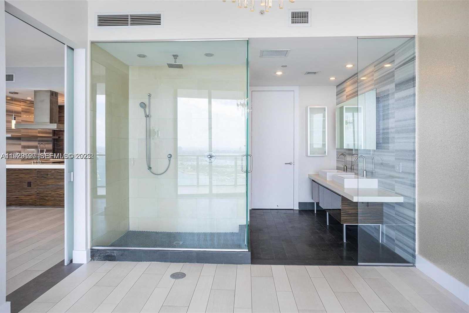 Small Image of 1100 BISCAYNE BLVD #3902, Miami Number 17