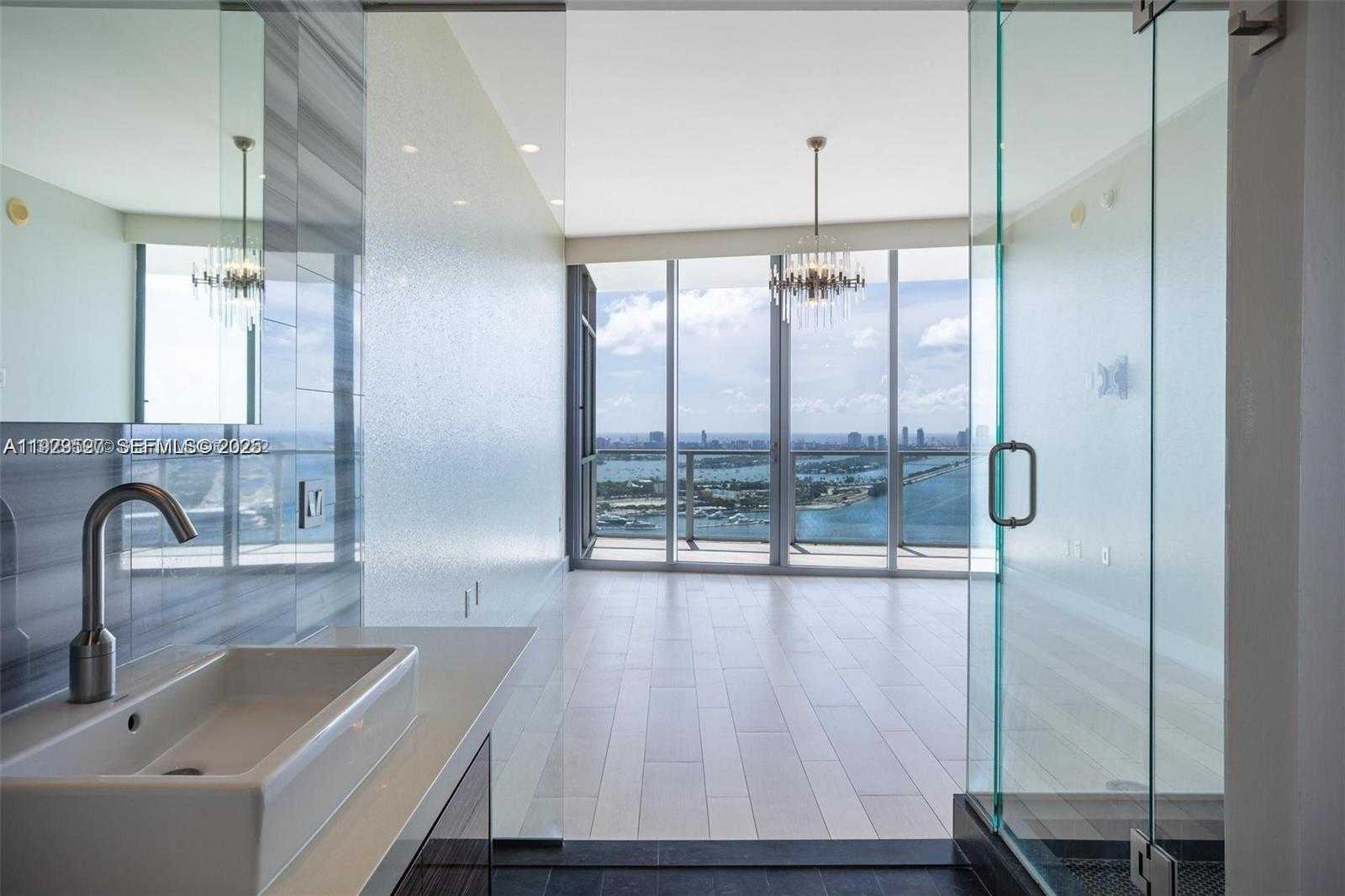 Small Image of 1100 BISCAYNE BLVD #3902, Miami Number 18