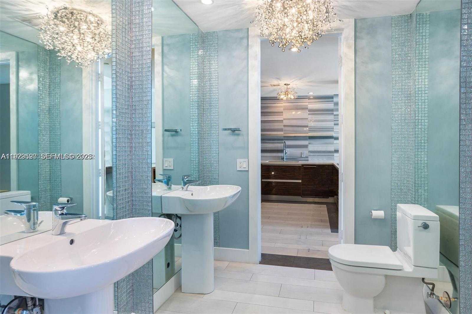 Small Image of 1100 BISCAYNE BLVD #3902, Miami Number 19