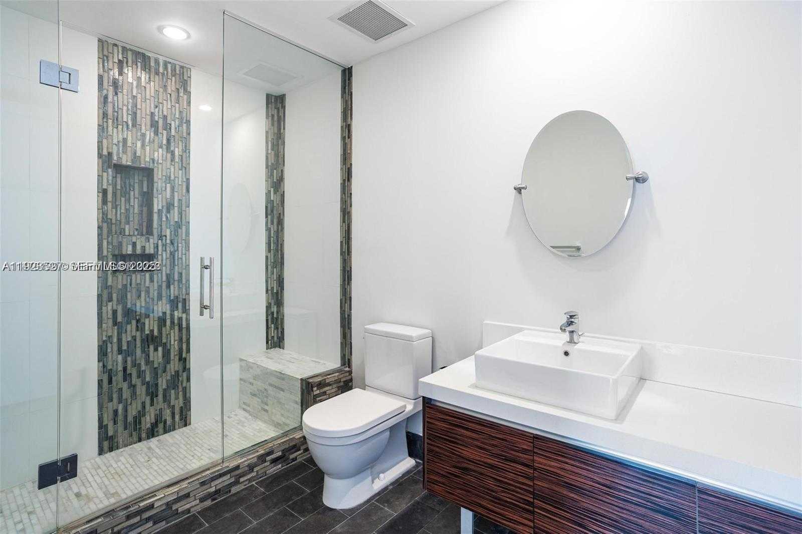 Small Image of 1100 BISCAYNE BLVD #3902, Miami Number 24