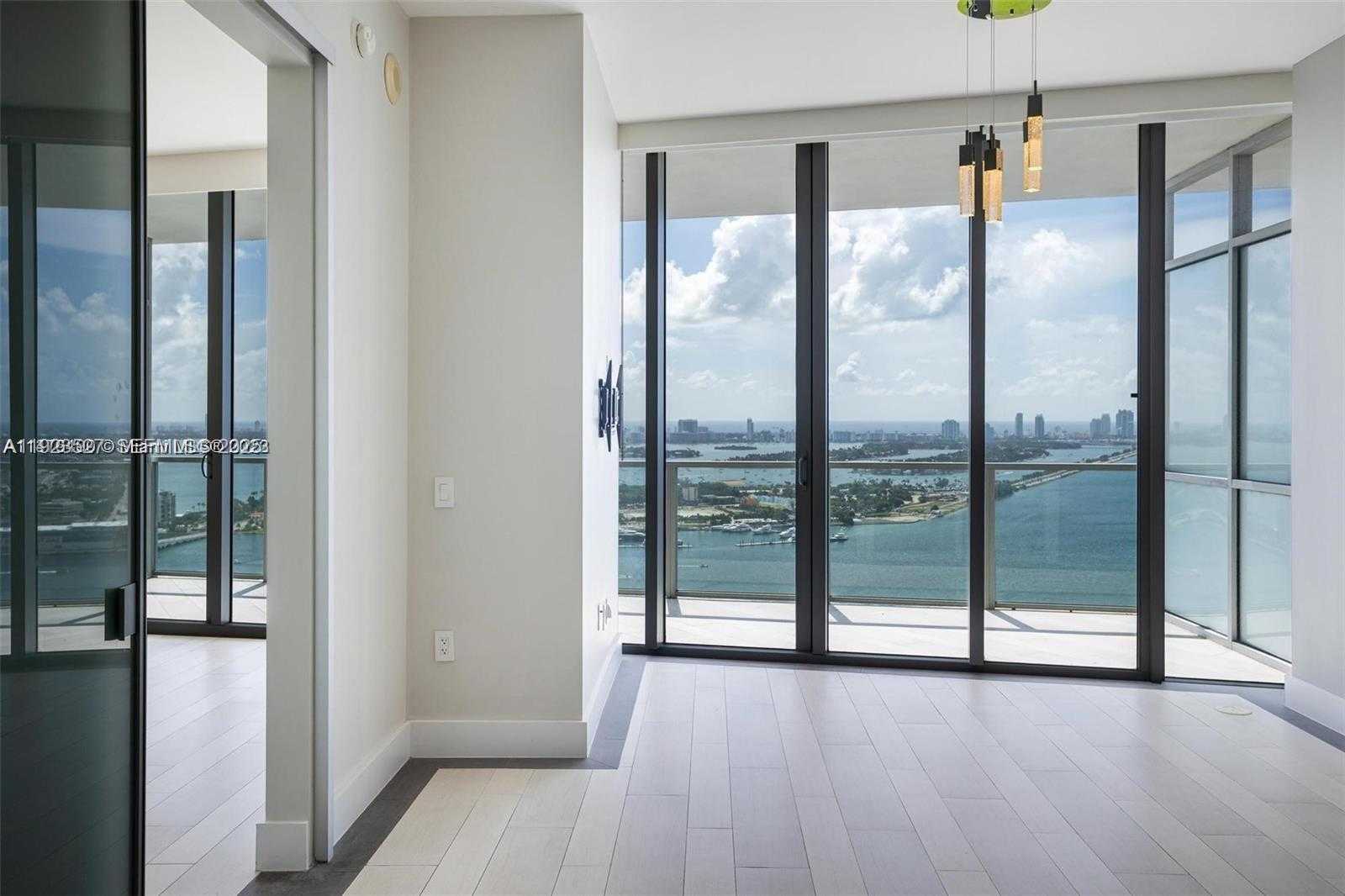 Small Image of 1100 BISCAYNE BLVD #3902, Miami Number 5
