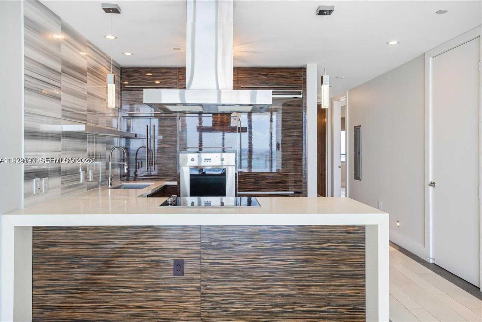 Small Image of 1100 BISCAYNE BLVD #3902, Miami Number 7