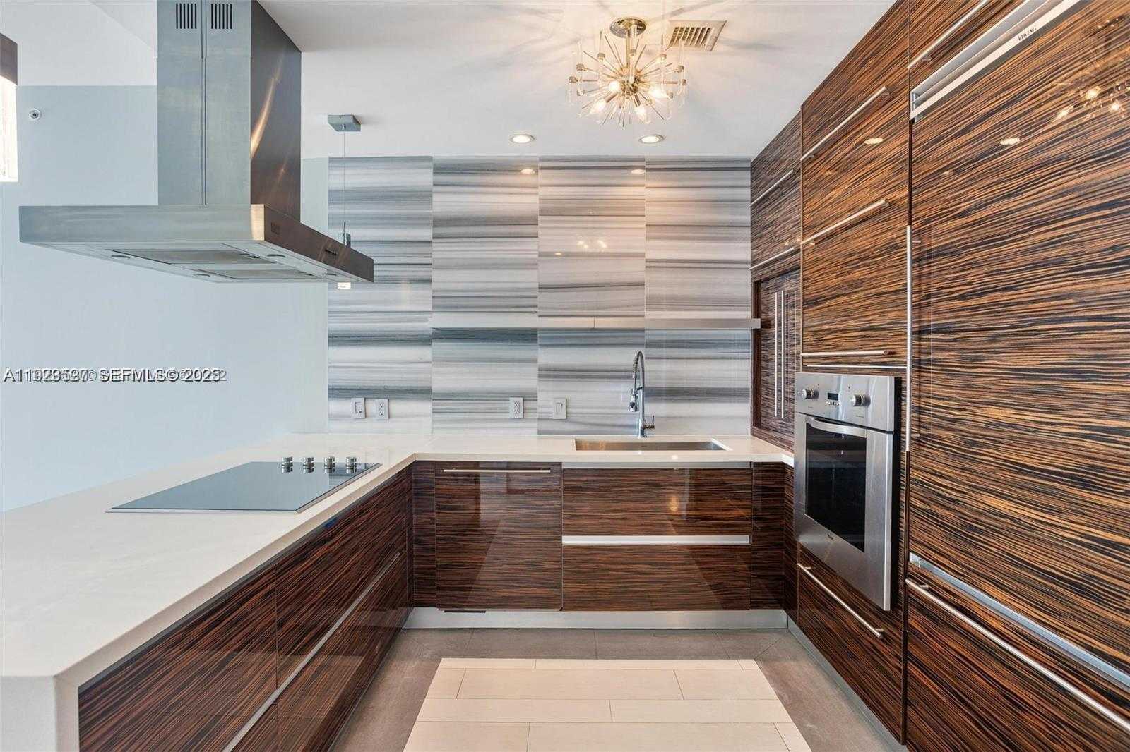 Small Image of 1100 BISCAYNE BLVD #3902, Miami Number 9