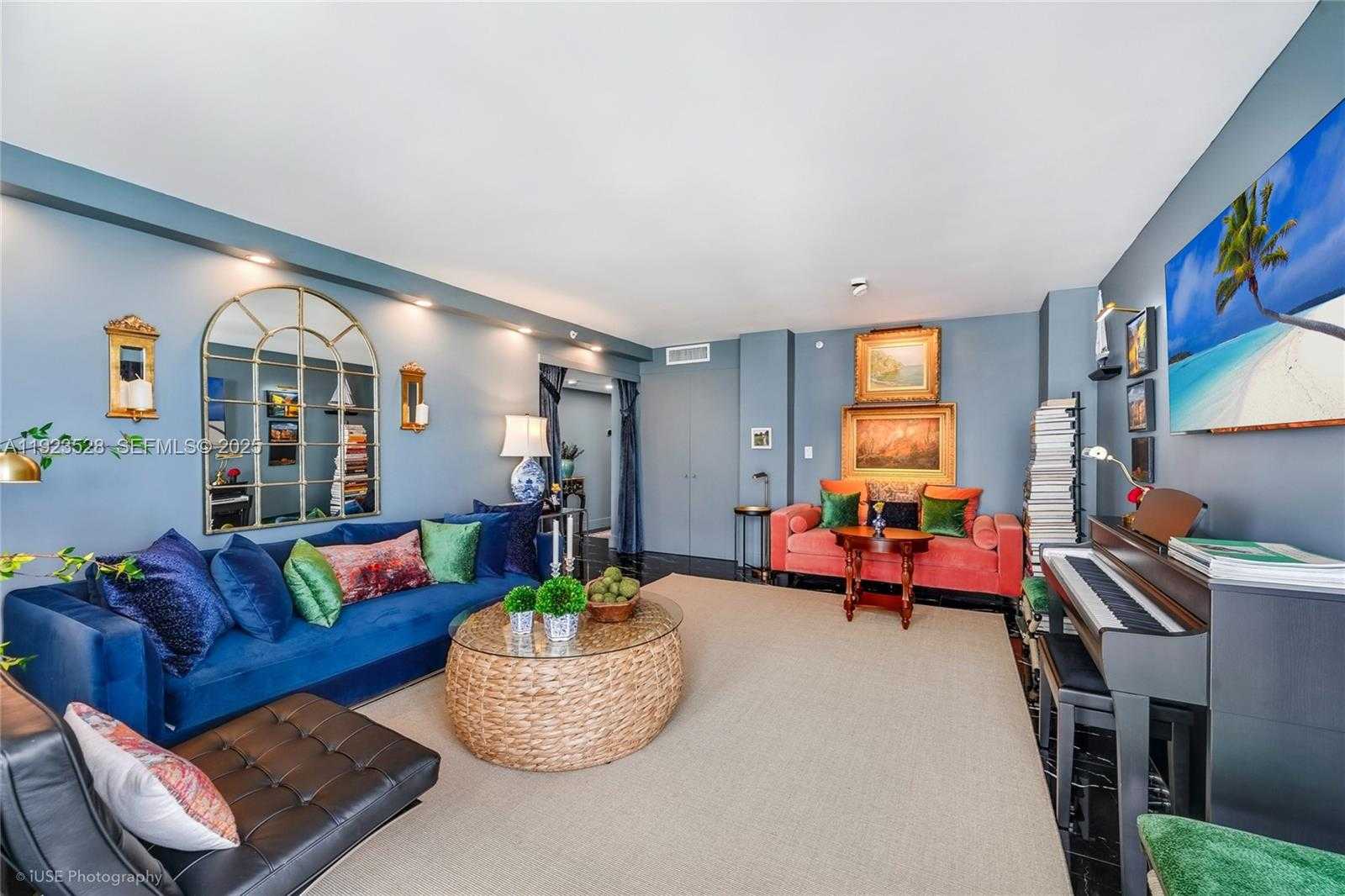 Small Image of 2555 COLLINS AVE #PH114, Miami Beach Number 3