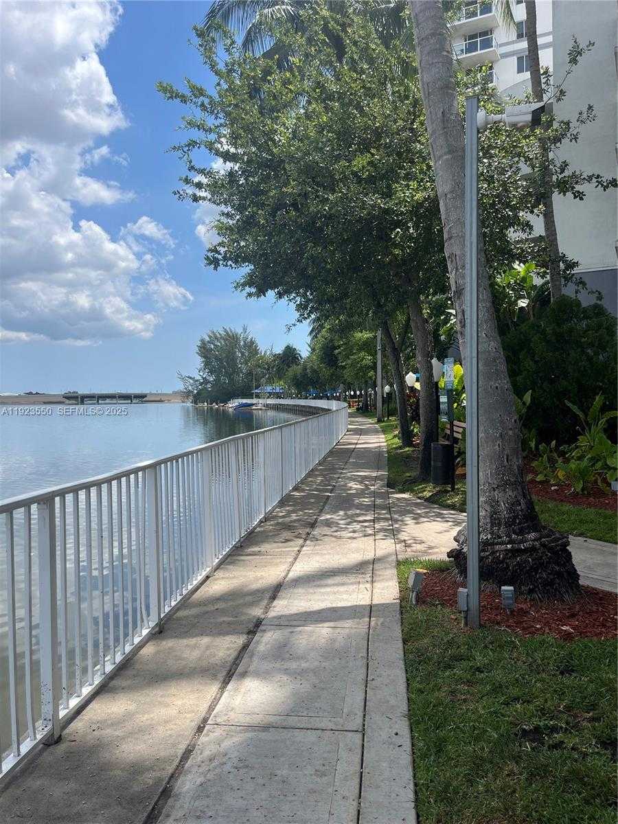 Small Image of 5099 NORTH WEST 7TH ST #1005, Miami Number 14